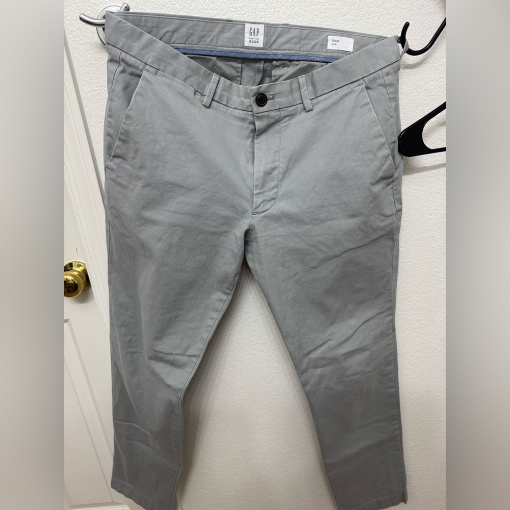 GAP Men's Light Gray Chinos